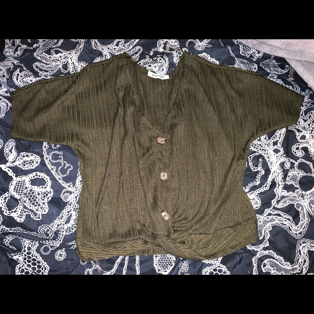 Knot Shirt